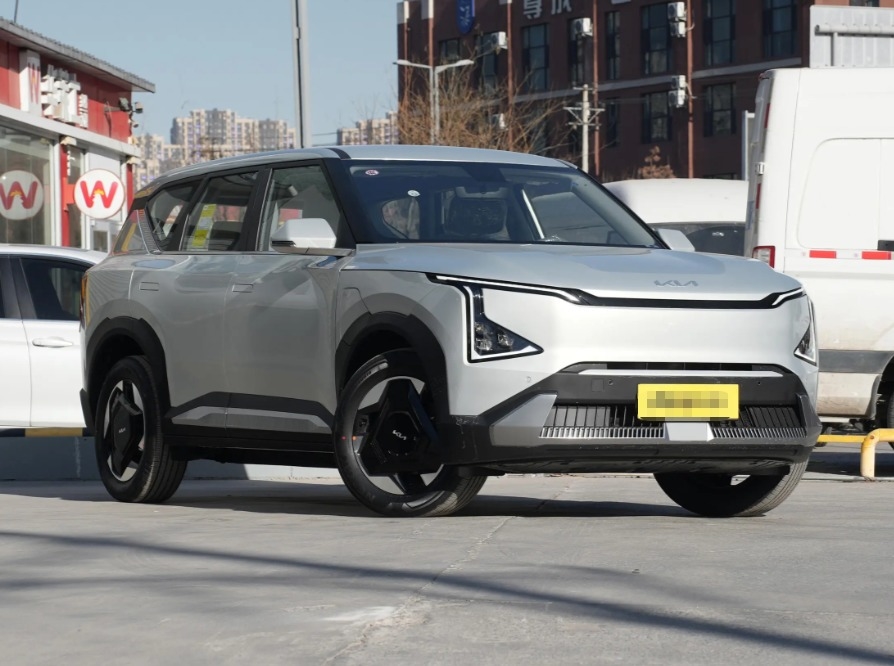 新型キア 2025年 2年WD 電動車 耐久性 強力 中東市場のための理想的な車