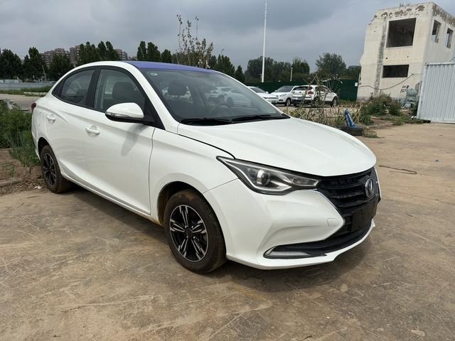 安価 中古 チャンガン アルスヴィン 2019年 自動小型 家庭用 汽油付き セダン 車 輸出