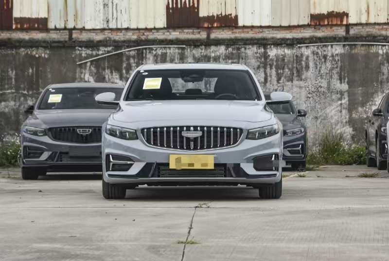 新型Geely SUV 2025年式 2WD ガソリン車 耐久性がありパワフル 理想的な車 カスタマイズされた色