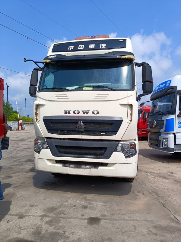 中古 トラクター トラックヘッド 販売 HOWO T7H 6*4 ドライブモード 440hp ベスト 中国の トラクター トラック ブランド
