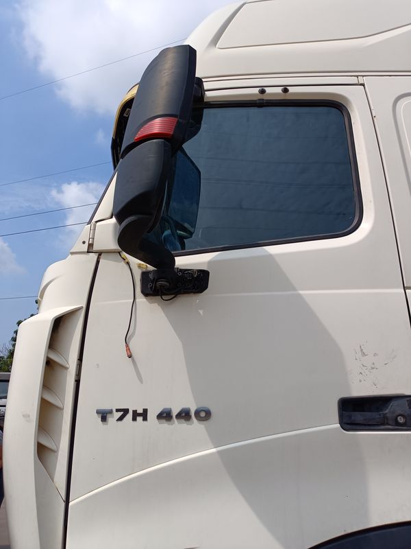 中古 トラクター トラックヘッド 販売 HOWO T7H 6*4 ドライブモード 440hp ベスト 中国の トラクター トラック ブランド