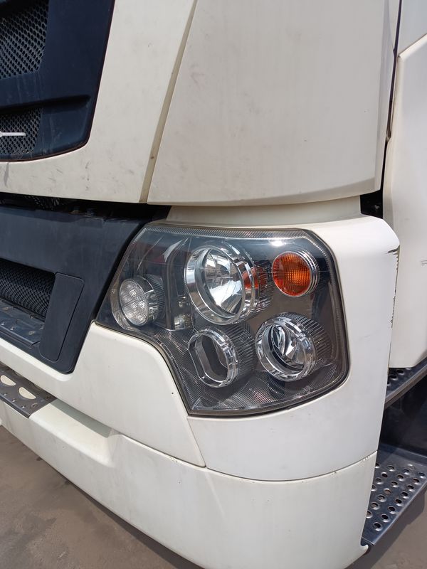 中古 トラクター トラックヘッド 販売 HOWO T7H 6*4 ドライブモード 440hp ベスト 中国の トラクター トラック ブランド