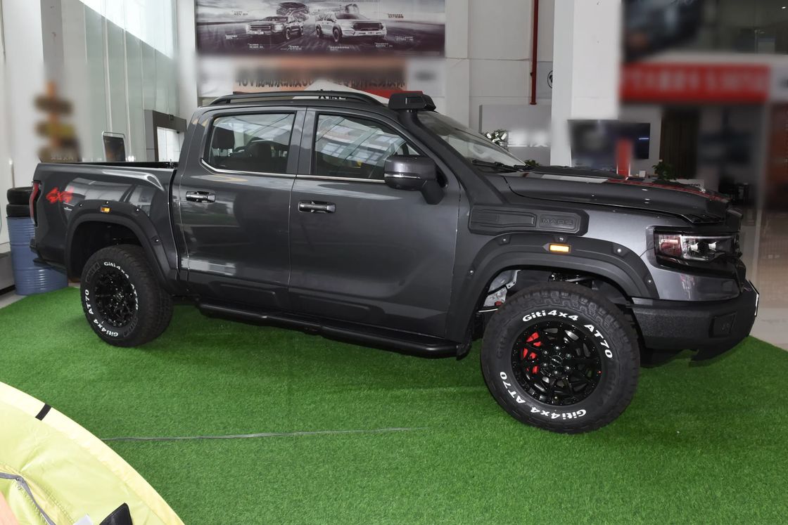 豪華新型 FOTON Mars 9 2024 2.0T ガソリン 4WD ピックアップ ユーロ 6 ダブルキャビナ 家庭用 輸出