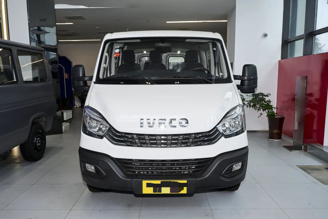 格安なニューオーシャンミニバン 2024 2.0T ディーゼル 146 hp エクスポートのためのユーロ 6 ファミリーミニバン