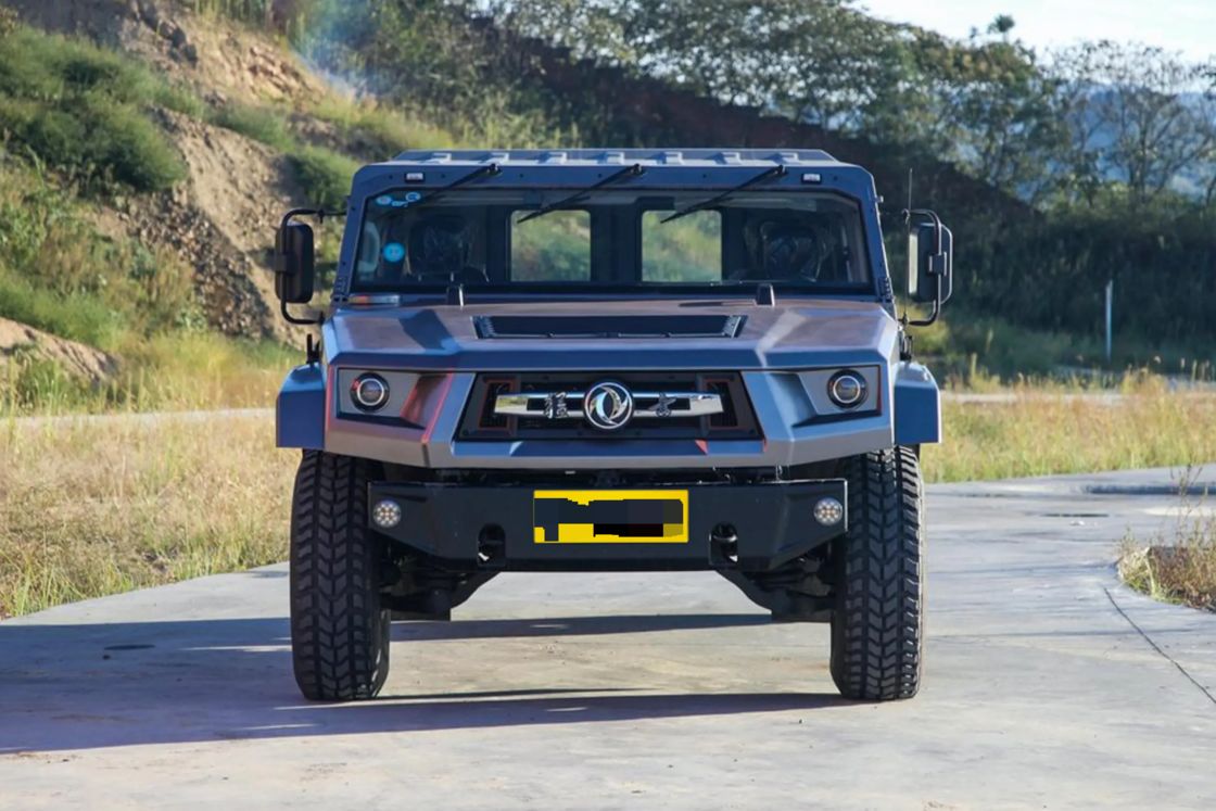 2022年 ドンフェン・メンシ・ニキシンジェ 500 4.0T V8 ディーゼル低屋根バン