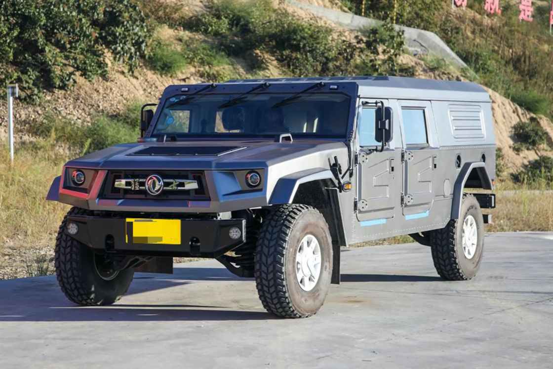 2022年 ドンフェン・メンシ・ニキシンジェ 500 4.0T V8 ディーゼル低屋根バン