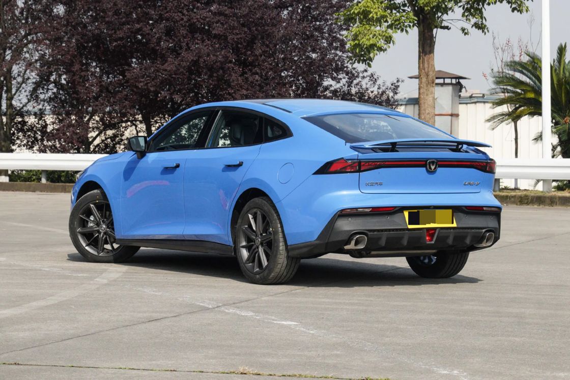 安価 新型チャンガン UNI-V 2025 第3世代 1.5T 500Bar プレミアムスポーツ版