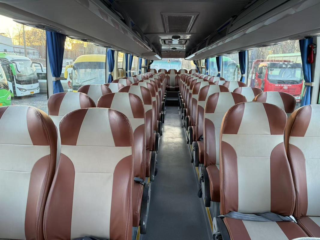 ZK6119 ユートン 中古客車 2022 51人乗りの一ドア左走豪華バス