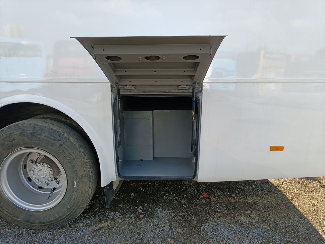 ZK6102D 宇通中古バス 2020年式 57人乗り 2+3配列 片側ドア 右ハンドル仕様 ラグジュアリーバス