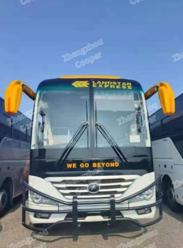 ZK6120D ユートン 全新旅客バス 2025 67人乗り 2+3 レイアウト カム・ミンス 2人の乗客ドアと1人のドライバードア 右駆動ラグジュアリーバス