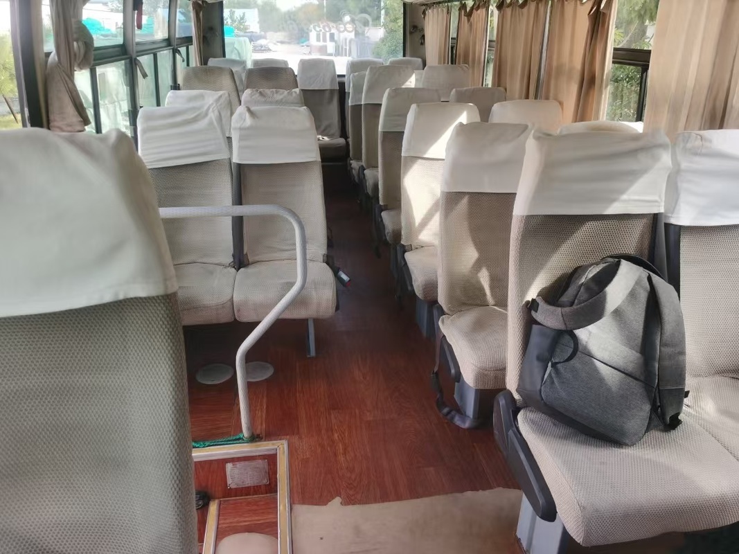 29 Seats 2020 Year Used Yutong Bus ZK6729D Diesel Engine RHD LHD Driver Steering Luxury Bus