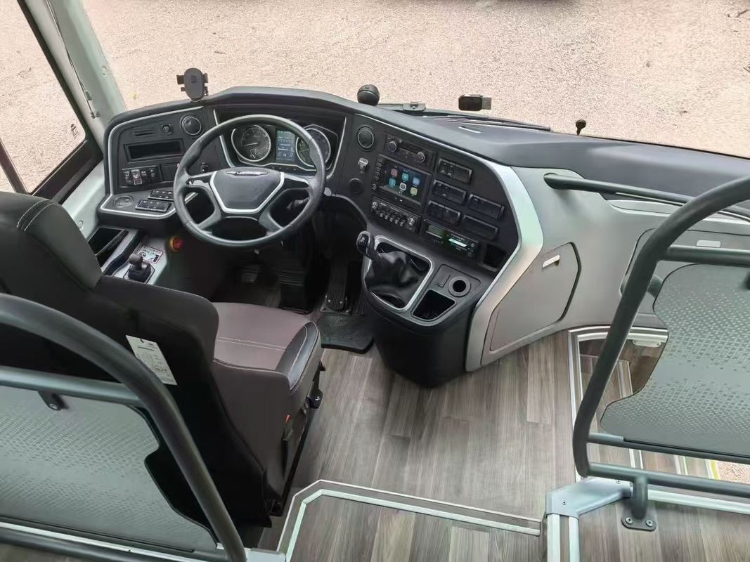 Used Yutong Bus 54 Seater Luxury Tour Commuter Airport School Church Bus RHD/LHD