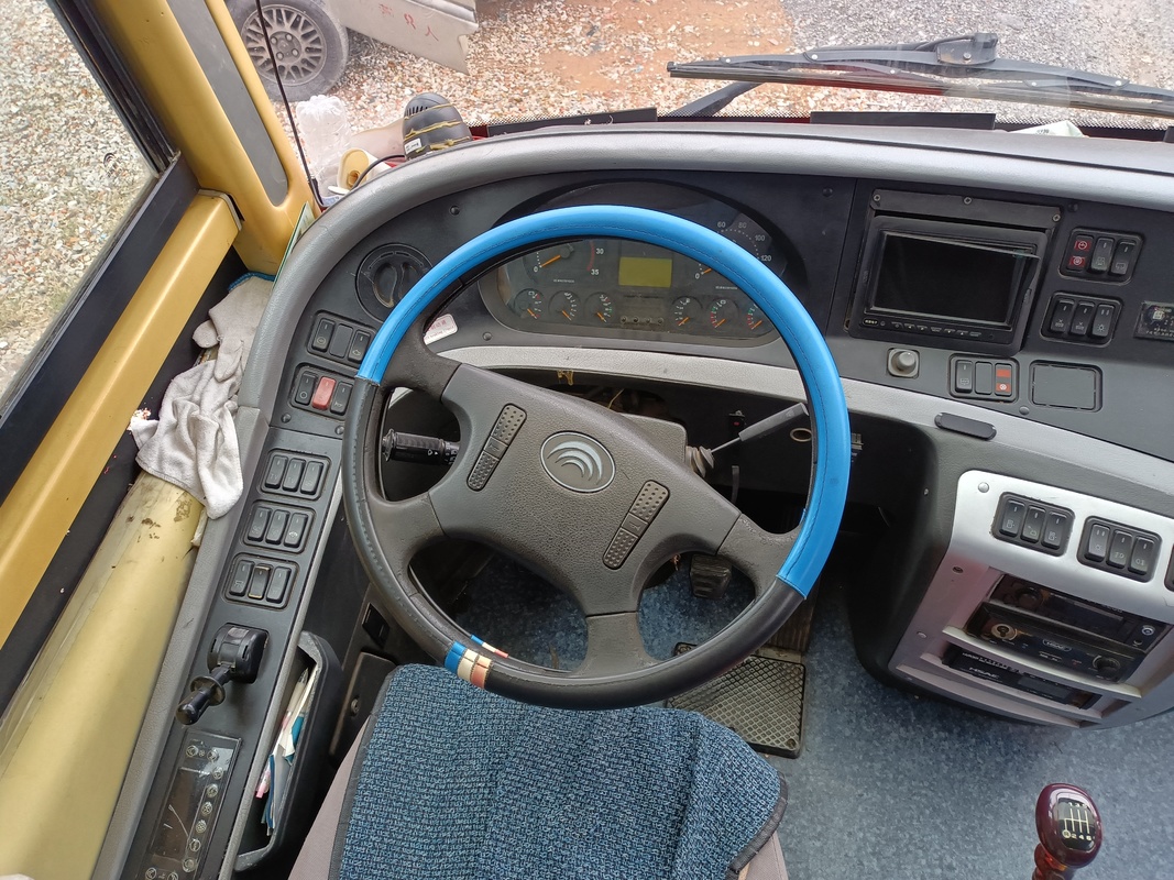 中古の宇通コーチバス 55人乗り 中古 教会 都市間 空港 学校 通勤 郊外バス