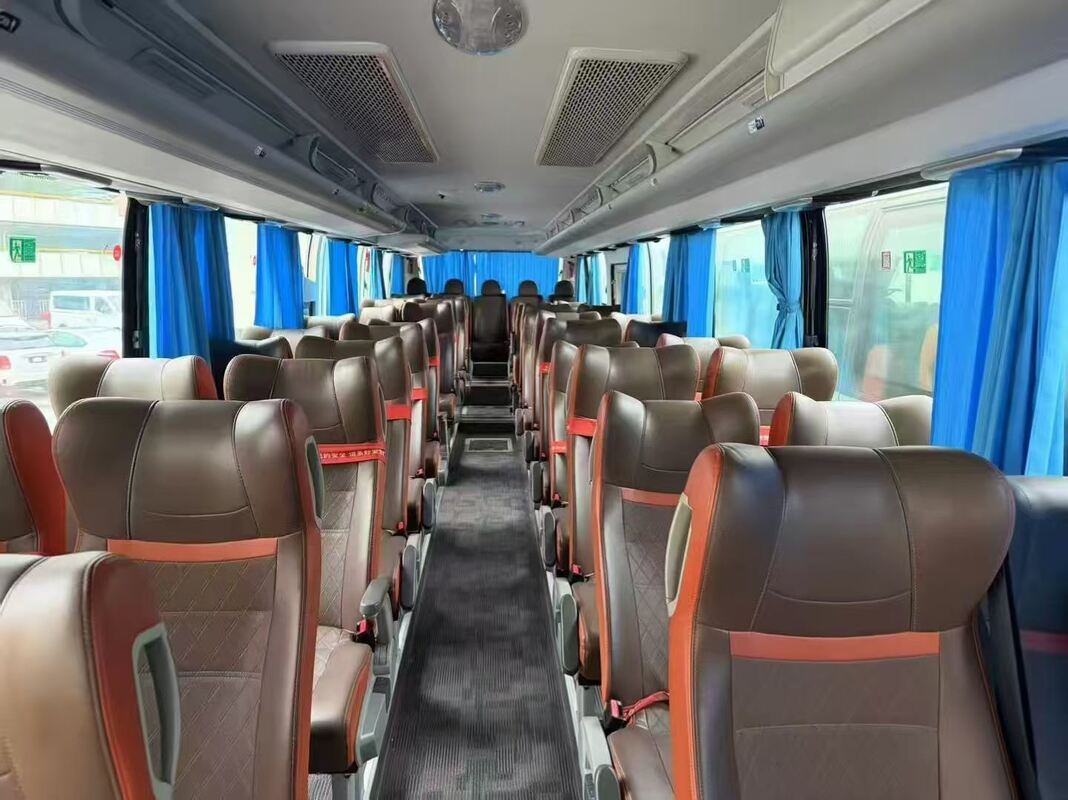 中古 50人用ディーゼル ユートンバス バス ジンバブエ コンゴ ウェイチャイ エンジンツアー 都市間バス Rhd/Lhd