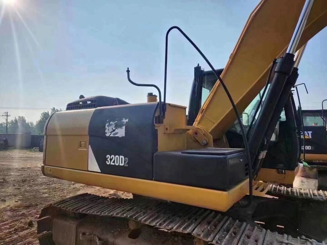 中古 鉄筋 掘削機 中国製 21.69T 優れた状態 容量 1m3 定位電源 104kW 建設用