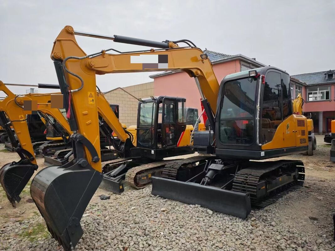Used tracked Excavator Chinese brand 8.24 tons in excellent condition  capacity 0.3m³ rated power 54.3kW for construction