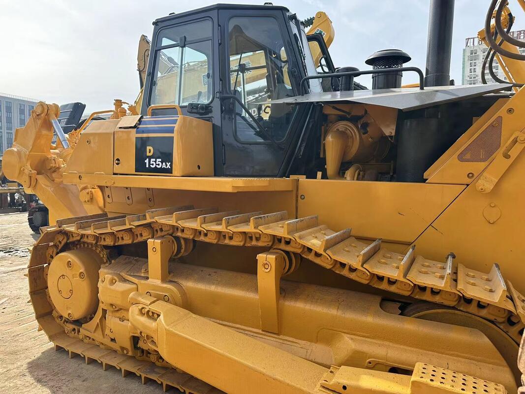 新着品の中国製 鉄筋ブルドーザー バケツ容量5トン 非常状態 定量電量305 KW 14.07 L 建材用 非常状態