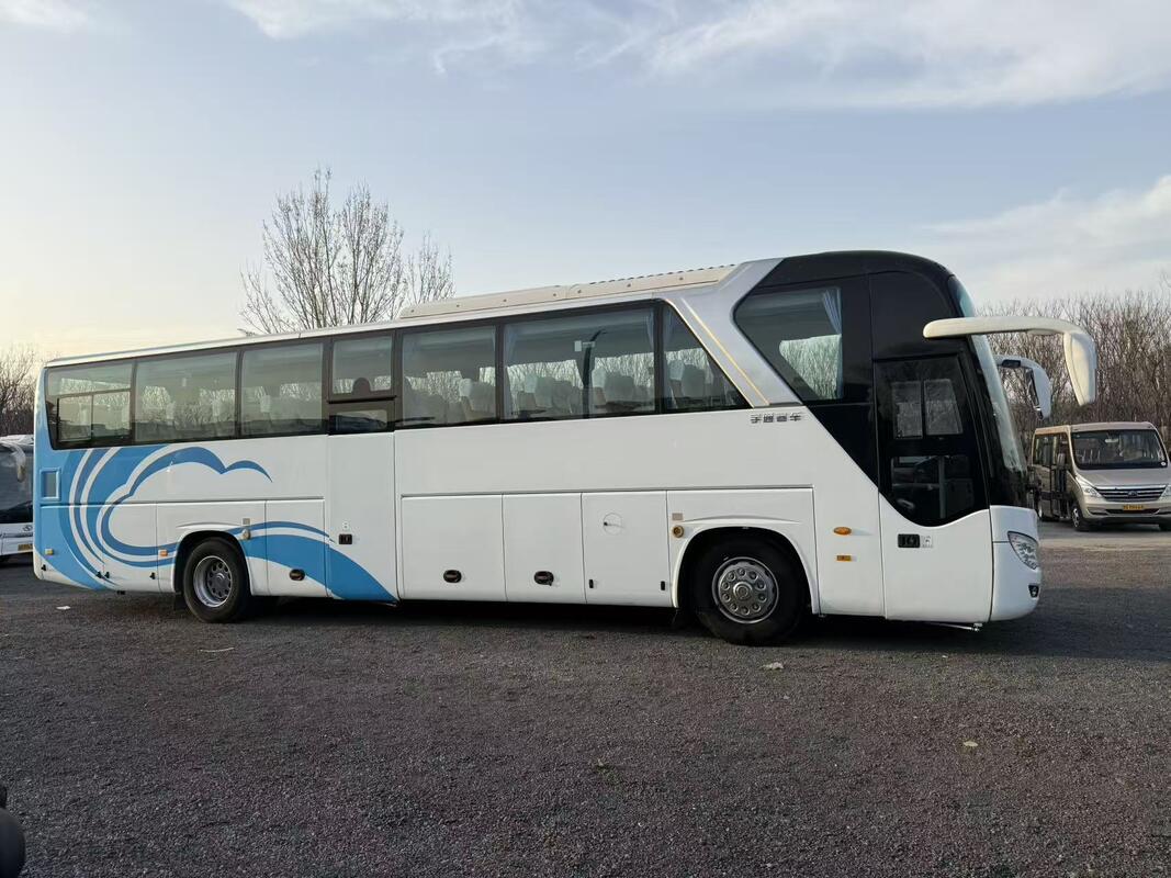 新着バス 中古宇通ZK6122 4気筒330馬力 リーフサスペンション 55席 ラグジュアリー輸送 エアコン付き