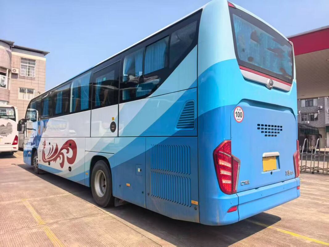 中古 バス Yutong Zk6128 ウェイチャイ 375hp ユーロ 5 リーフ 春 48 席 ルックス 輸送 シャトルまたは長距離のためのエアコン
