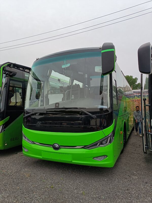 中古コーチバス 宇通 ZK6127 濰柴ユーロ6 リーフスプリング 50席 2023年製 ラグジュアリー輸送 エアコン付き シャトルまたは長距離用
