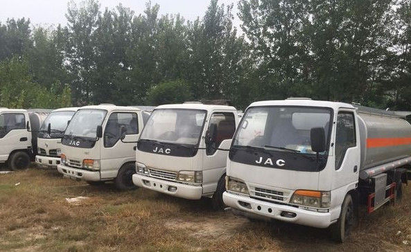 ディーゼルによって使用される給油車5トン-異なったブランドのシャーシとの積載量16トンの