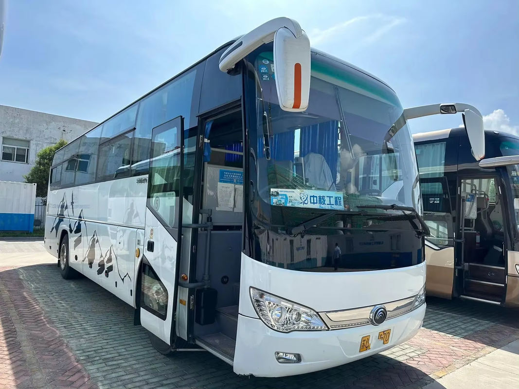 Yutong ZK6110 51席 軽量バス LHD マニュアル ユーロ3 ディーゼル エンジン 販売