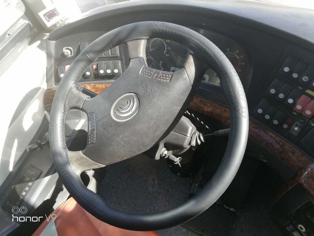 2010年53の座席は大型バス、移動のための使用された商業バスを使用しました