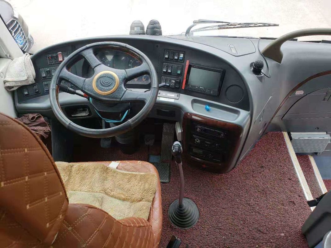 ZK6938H9青はYutongバス39座席によって使用された旅行バスを2010年の偉大な人の性能使用しました