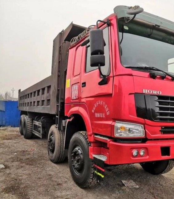 HOWOのブランド20-30Tは2012年ディーゼル トラック/秒針のダンプカー トラック375hp使用しました