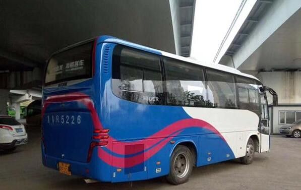 33座席によって使用される観光バスのより高いブランドYCエンジンの客車バス