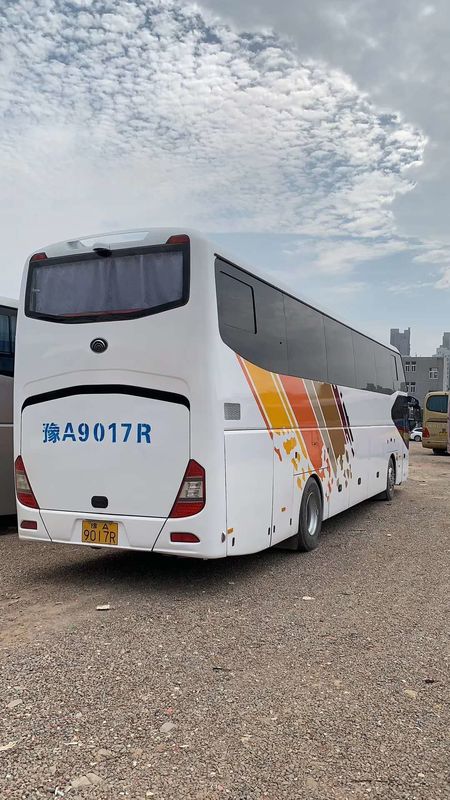 59の座席ディーゼルは2014年ZK6127 Yutongバス最高速度100km/Hの白を使用しました