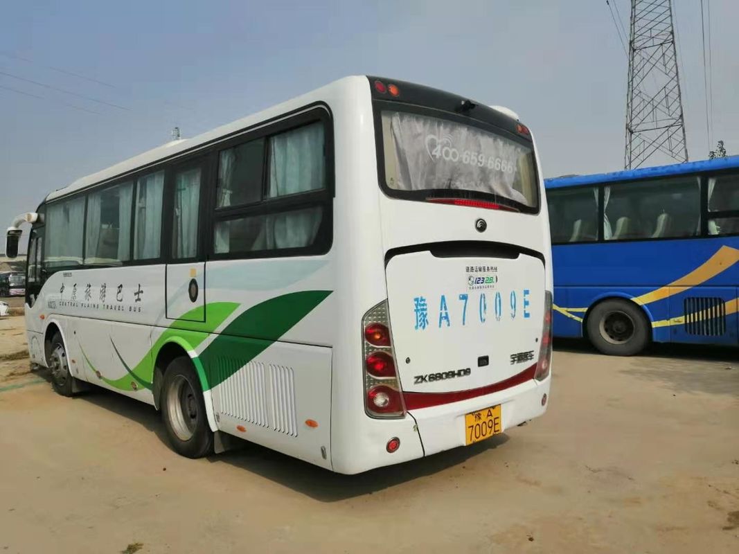 ZK6908モデル ディーゼル燃料使用されたYutongは2015の年39の座席任意色をバスで運ぶ