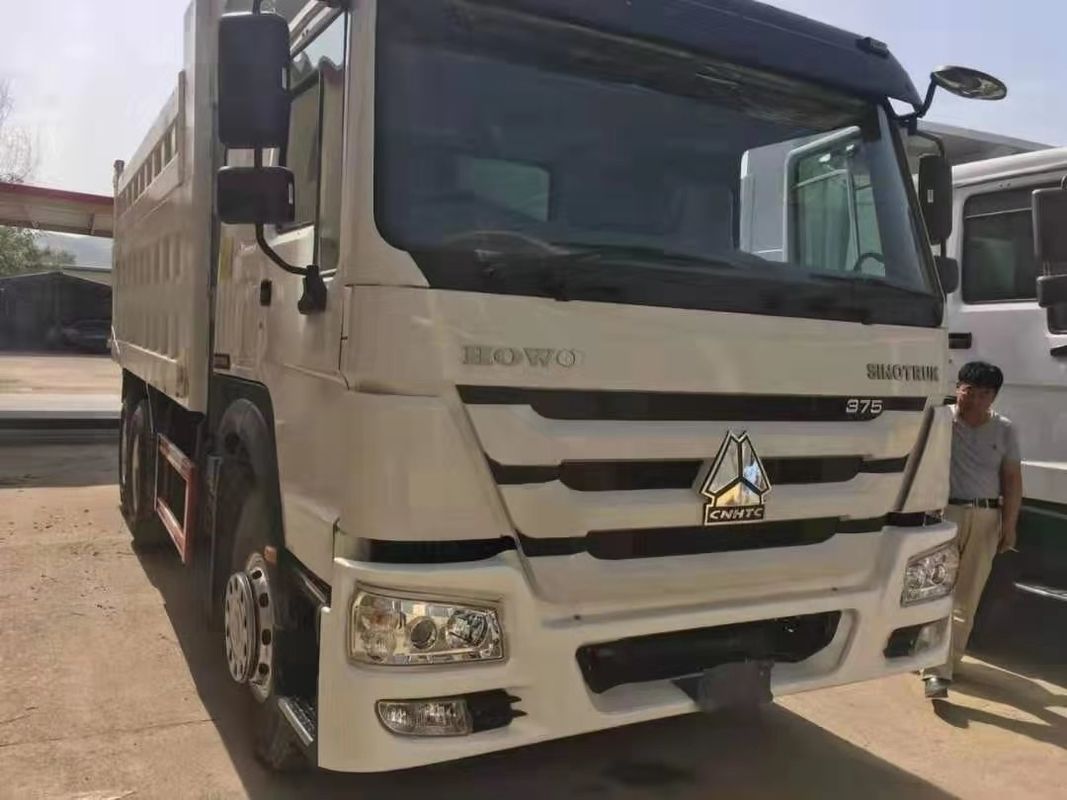 右ドライブが付いているZZ3317N3867によって使用されるダンプ トラック8*4 12のタイヤのダンプカー トラック