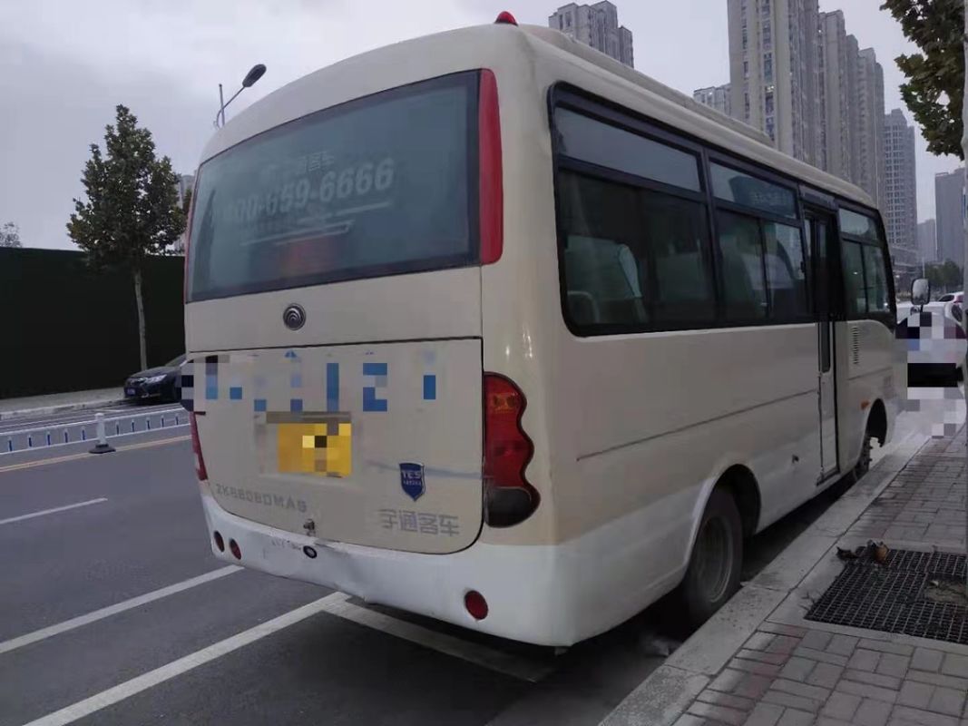 2011年はYutongバス モデルZK6608 19座席左手ドライブ モデルZK6608を事故2の車軸使用しなかった