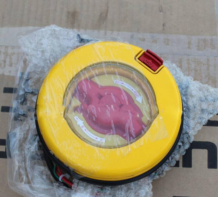 黄色い色のYutongの予備品の自動車緊急弁の標準サイズ