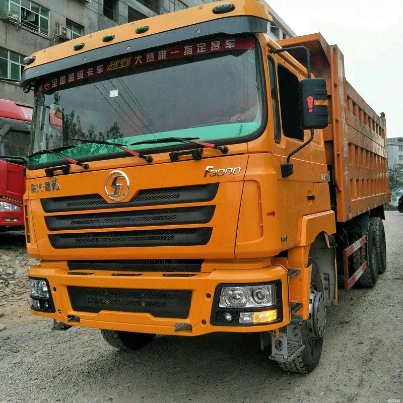 Shacman F3000はダンプ トラックを2018年6x4のダンプカー トラック40トンのマニュアル トランスミッション使用しました
