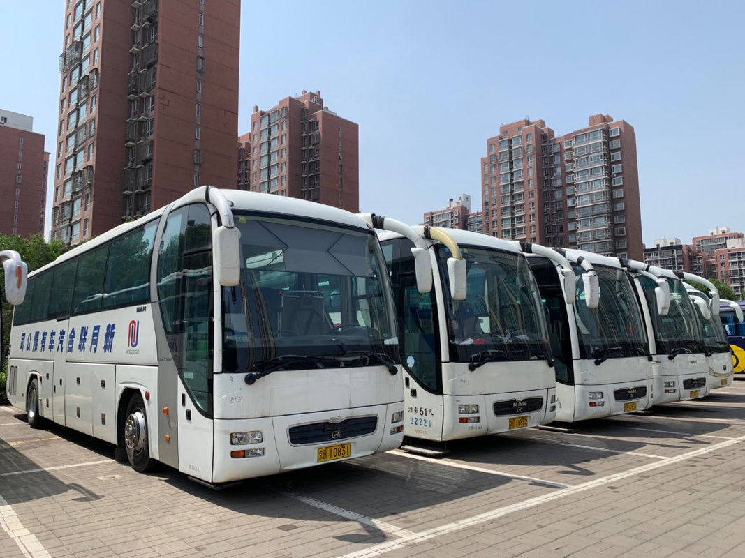 2012年のYutong 51の座席LHDばね白い色の第2手バスZK6110