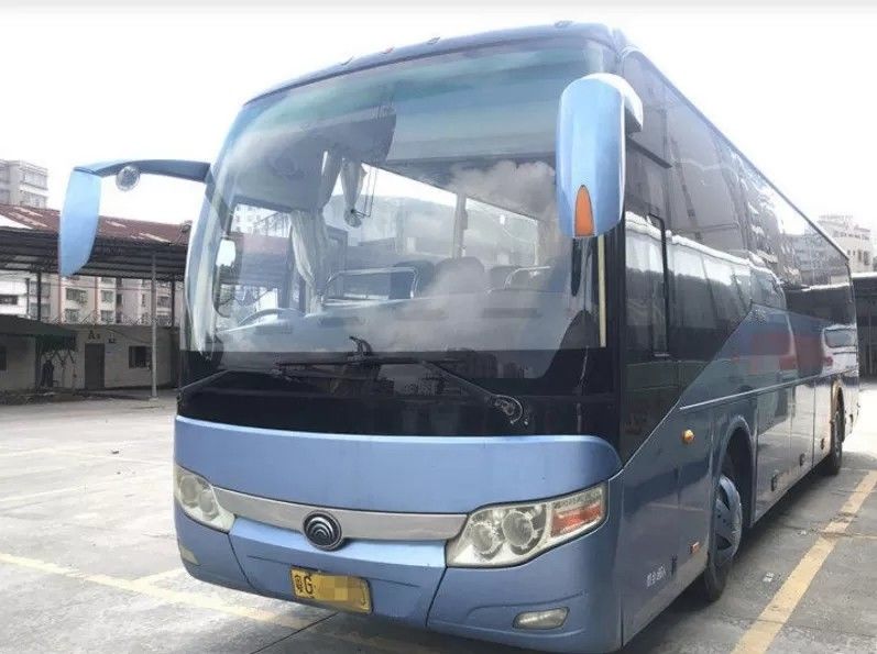 年のYutong 2011のZK-6112D 53の座席前部エンジンは、変えられた右のドライブである場合もある