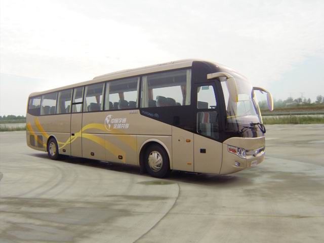 年のYutong 2011のZK-6112D 53の座席前部エンジンは、変えられた右のドライブである場合もある
