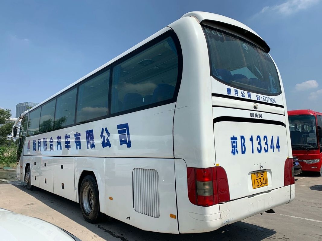 販売のためのYutong使用されたバスはZK6122両開きドア51Seatsの鋼鉄シャーシのユーロIIIのよい状態を模倣する