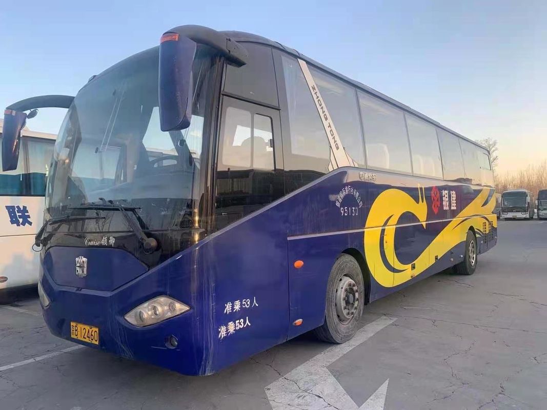 53の座席LCK6125 Zhongtongは乗客のユーロIIIのコーチ バス乗客バスのためにコーチ バスを使用した