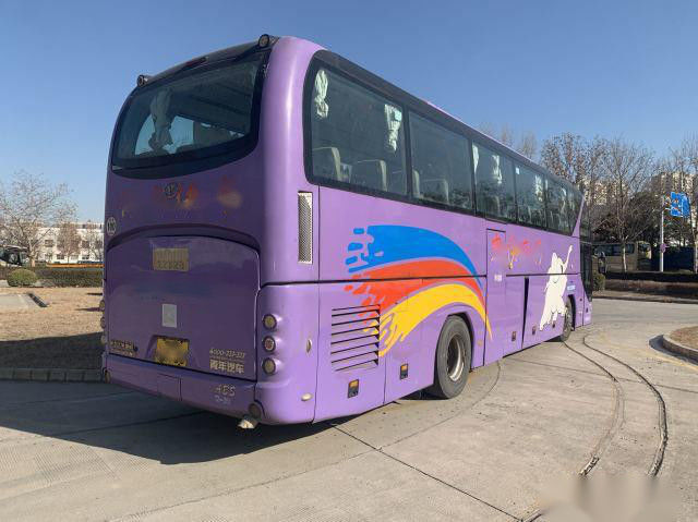 3.8mの高さのYoungman JNP6121 55の座席によって使用されるコーチ バス ユーロIVのコーチ バス乗客バス