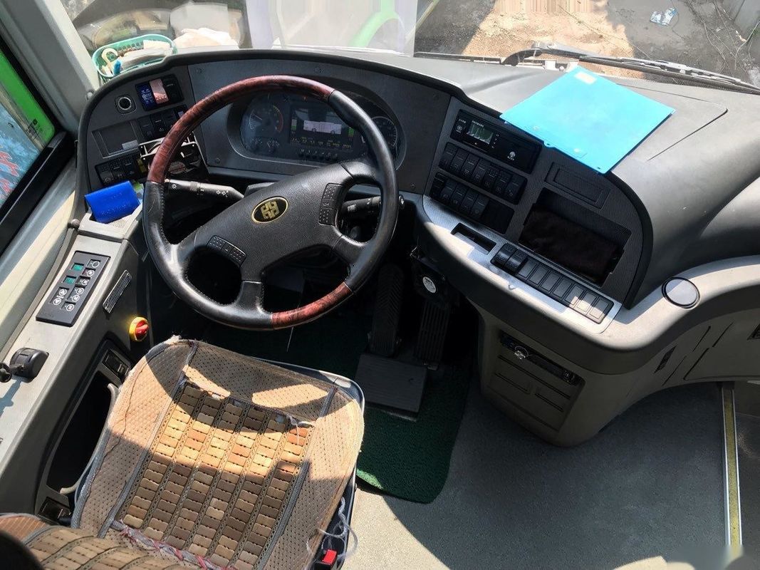 オイル電気雑種の電気自動車WPエンジン155kwの両開きドアは座席によって使用されるコーチ バスZhongtong LCK6101 47Seatsに革を張る