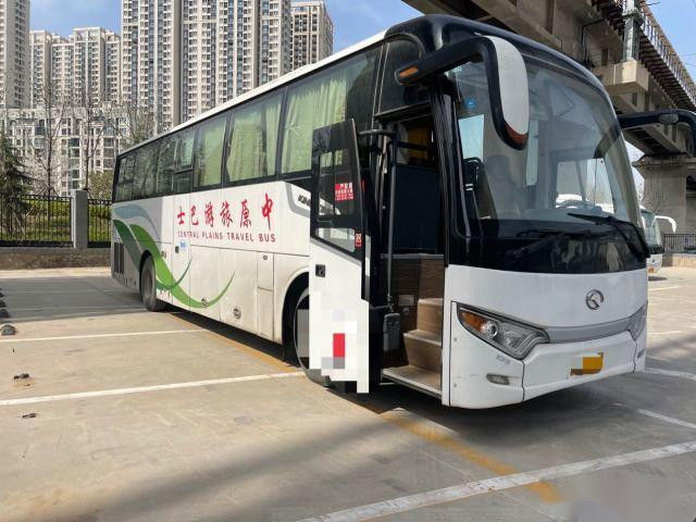 使用されたコーチ バスKinglong XMQ6112 51の座席エアバッグのシャーシの左手ドライブ低いキロメートルの裸のパッキング