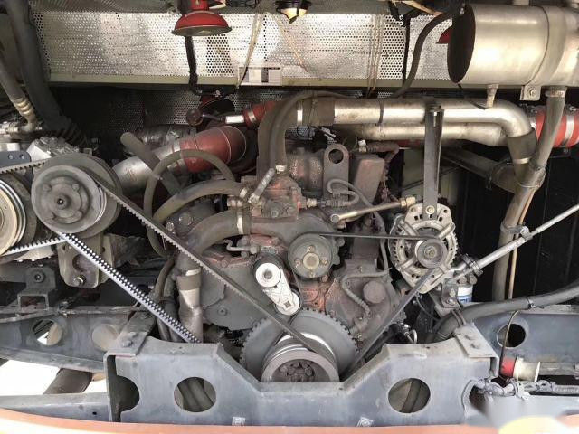 BJ6113はコーチ バスFOTONブランド51の座席単一のドアの低いキロメートルのユーロIVの左手ドライブを使用した
