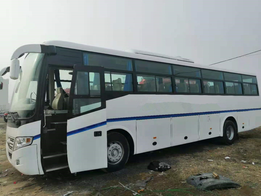 53の座席は2012年事故を操縦しないYutongバスZK6112Dディーゼル機関RHDの運転者を使用した