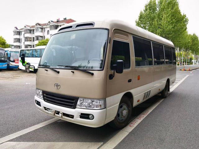 2010の年20の座席によって使用されるコースター バス、2TRガソリン機関を搭載するバス トヨタ・コースター使用された小型バス良い状態で