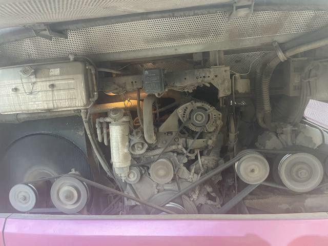 使用された観光バスモデルXMQ6113 51座席鋼鉄シャーシのYuchaiエンジンのユーロIV 270kw