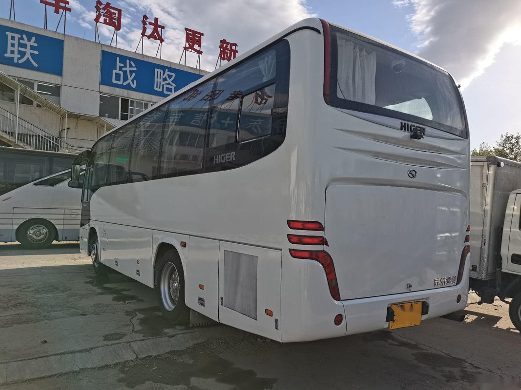 使用された観光バスKLQ6856 37の座席はステアリング鋼鉄シャーシのユーロIII使用されたより高いバスを去った