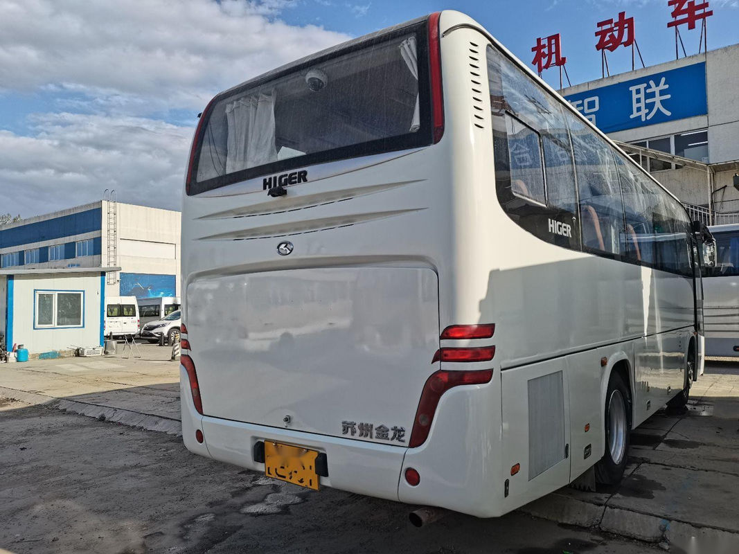 使用された観光バスKLQ6856 37の座席はステアリング鋼鉄シャーシのユーロIII使用されたより高いバスを去った